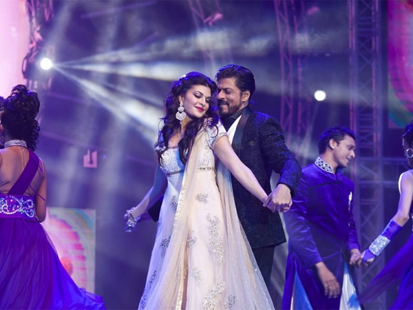 অ্যাওয়ার্ড শোয়ে একসঙ্গে অ্যাওয়ার্ড শোয়ে একসঙ্গে