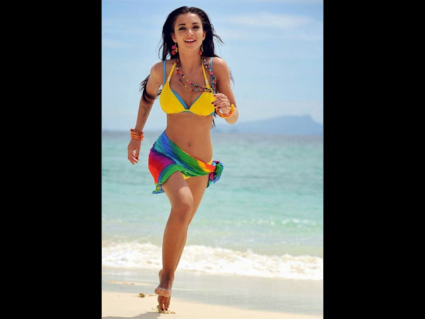 সমুদ্রতটে