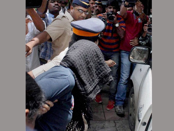 ইন্দ্রাণীর মেডিক্যাল পরীক্ষা ইন্দ্রাণীর মেডিক্যাল পরীক্ষা
