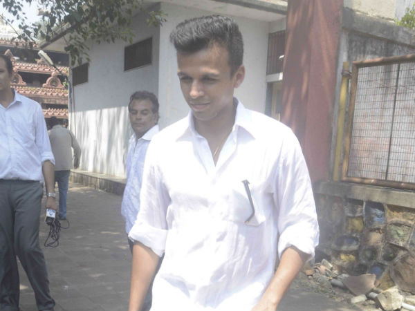 অভিজিৎ সাওয়ান্ত অভিজিৎ সাওয়ান্ত