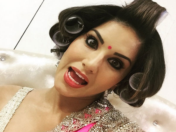 মিষ্টি হাবেভাবে মিষ্টি হাবেভাবে