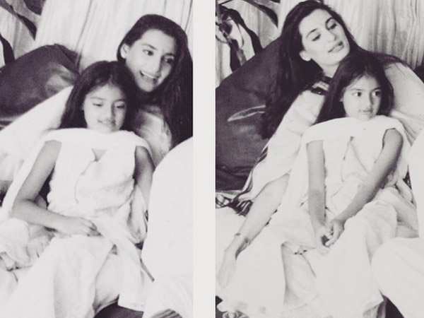 মায়ের সঙ্গে মায়ের সঙ্গে