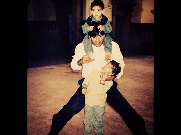 বাবার সঙ্গে বাবার সঙ্গে