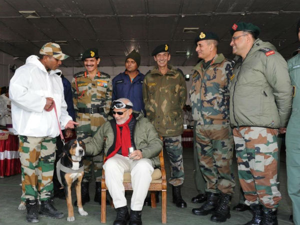 সেনার কর্মী