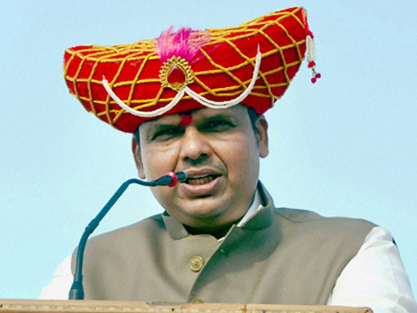 মহাকুম্ভে শাহি স্নান ফড়নবীশের