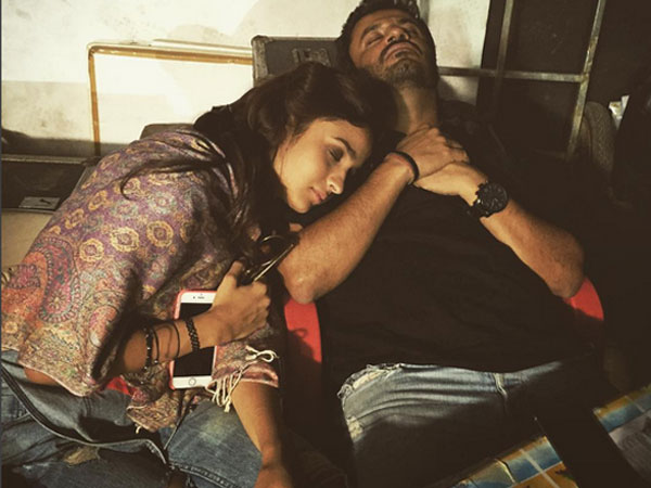 আলিয়া-বিকাশ আলিয়া-বিকাশ