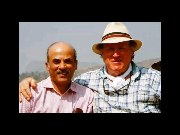 হলিউডের স্টান্ট ডিরেক্টর হলিউডের স্টান্ট ডিরেক্টর