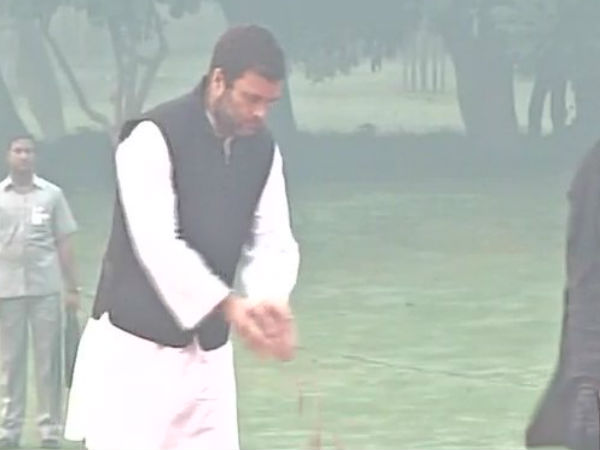 ইন্দিরাকে শ্রদ্ধা রাহুলের ইন্দিরাকে শ্রদ্ধা রাহুলের
