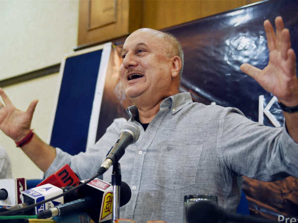 'সহিষ্ণু ভারত', এটা বোঝাতে পাল্টা অনুপম খেরের নেতৃত্বে মিছিল 'সহিষ্ণু ভারত', এটা বোঝাতে পাল্টা অনুপম খেরের নেতৃত্বে মিছিল