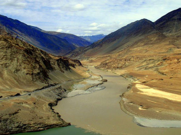 চাদর ট্রেক- দ্য আইস রুট