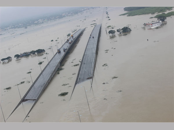 নিশ্চিহ্ন বহু এলাকা