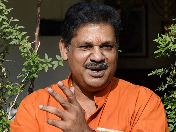 কীর্তির পণ কীর্তির পণ