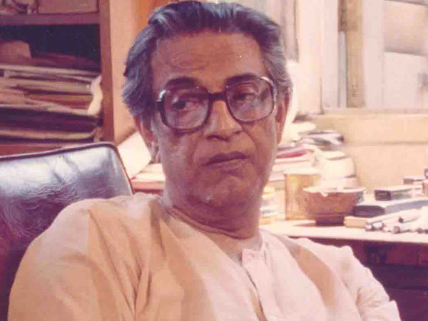 'সত্যজিৎ রায় ধরণী' 'সত্যজিৎ রায় ধরণী'