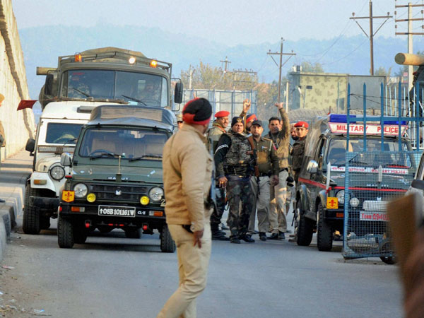 পাঠানকোটে পাক দল