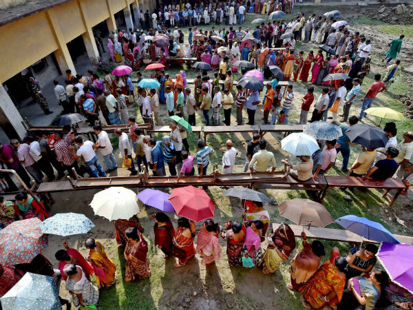 (Live) নির্বাচন: ৩টে পর্যন্ত পর্যন্ত ভোট পড়ল ৭২.১৯%, বিক্ষিপ্ত ঘটনায় কলকাতা থেকে ধৃত ২৭