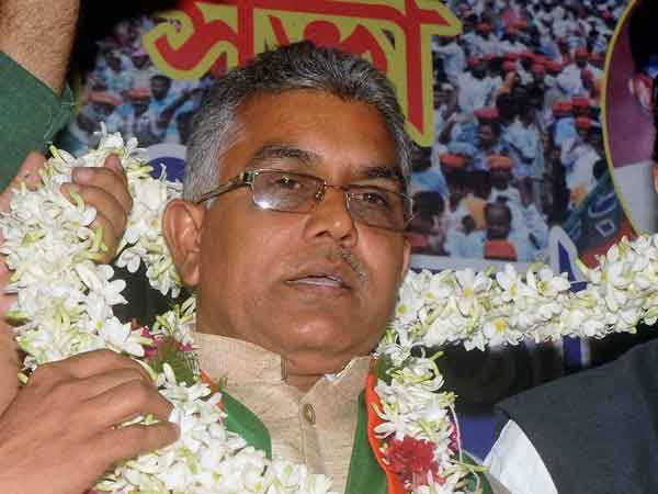  (Live) বাংলার রায়: ফের একবার মমতা ঝড়, নিরঙ্কুশ সংখ্যাগরিষ্ঠতা নিয়ে ক্ষমতায় ফেরার পথে তৃণমূল