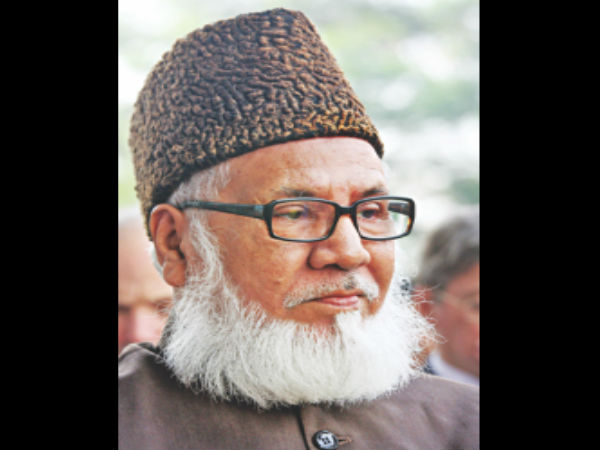 যুদ্ধপরাধী জামাতে নেতা মতিউর রহমান নিজামীর ফাঁসি কার্যকর যুদ্ধপরাধী জামাতে নেতা মতিউর রহমান নিজামীর ফাঁসি কার্যকর