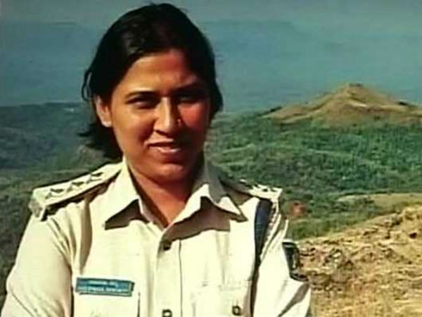 পুলিশ আধিকারিকের ফেসবুক পোস্টে বিতর্ক