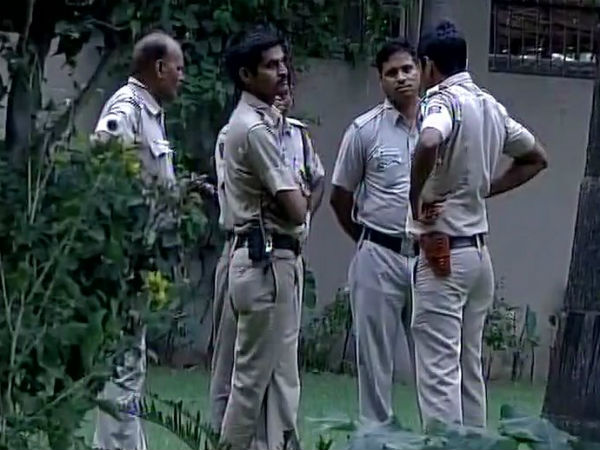 দিল্লিতে ডাকাতি করতে এসে খুন দিল্লিতে ডাকাতি করতে এসে খুন