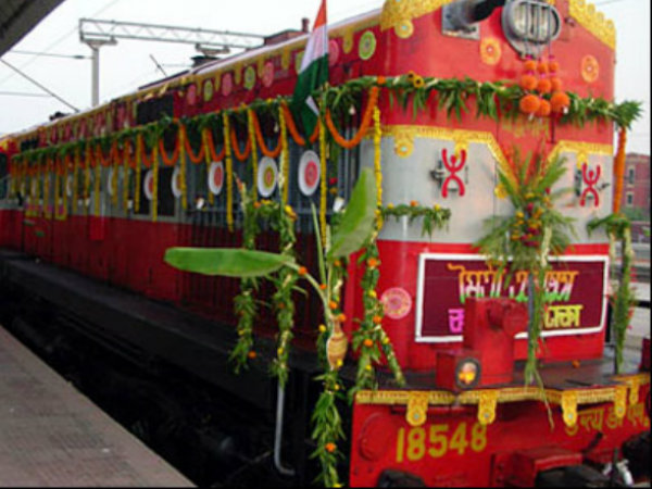 ২৪ ট্রেন বাতিল