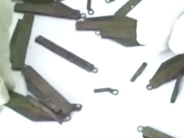 ৪০টি ছুরি আস্ত গিলে খেয়েও দিব্যি সুস্থভাবেই বেঁচে রয়েছেন এই ব্যক্তি!