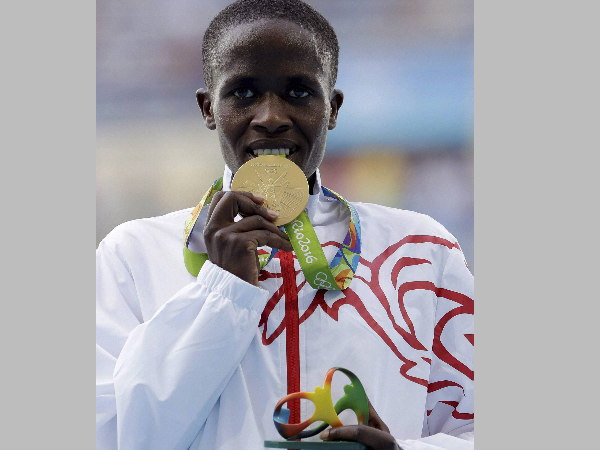 revealed-why-athletes-bite-their-medals-after-winning-at-olympics