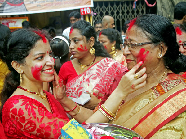 মিলেমিশে এক মিলেমিশে এক