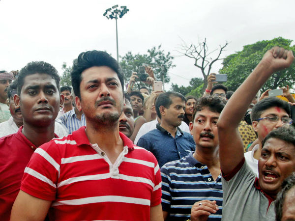 চোখের জলে বিদায়