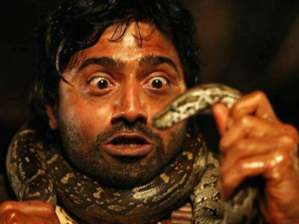 অভিনেতা দেবকে নিয়ে দমফাটা হাসির জোকস! অভিনেতা দেবকে নিয়ে দমফাটা হাসির জোকস!