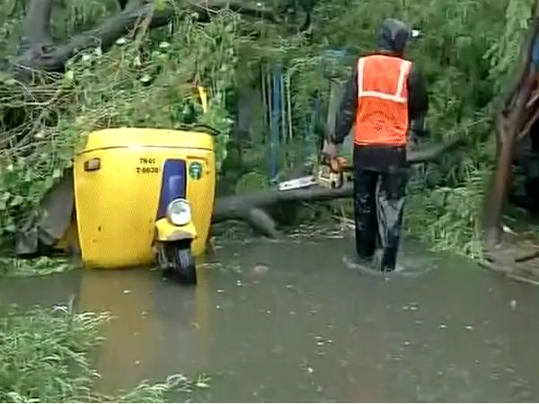 ছুটি ছুটি