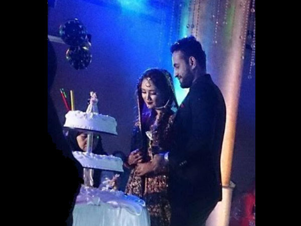 ইরফান পাঠান - সাফা বেগ ইরফান পাঠান - সাফা বেগ