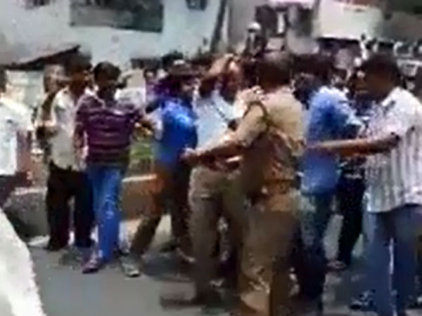 ইংরেজি বলায় এই রাজ্যে হাত বেঁধে, জামাকাপড় খুলিয়ে গণধোলাই প্রযুক্তি কর্মীকে ইংরেজি বলায় এই রাজ্যে হাত বেঁধে, জামাকাপড় খুলিয়ে গণধোলাই প্রযুক্তি কর্মীকে