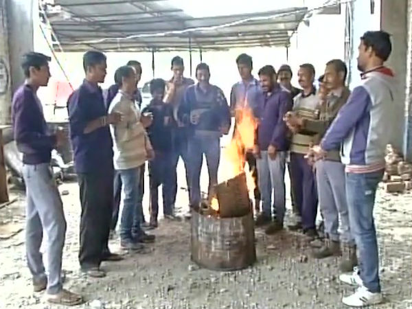 শীত থেকে বাঁচতে শীত থেকে বাঁচতে