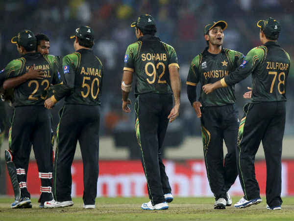 প্রথম বিবৃতিতে কী জানিয়েছিল পিসিবি