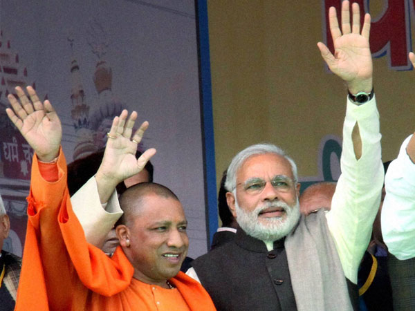 যোগীর বিতর্কিত বাহিনী যোগীর বিতর্কিত বাহিনী