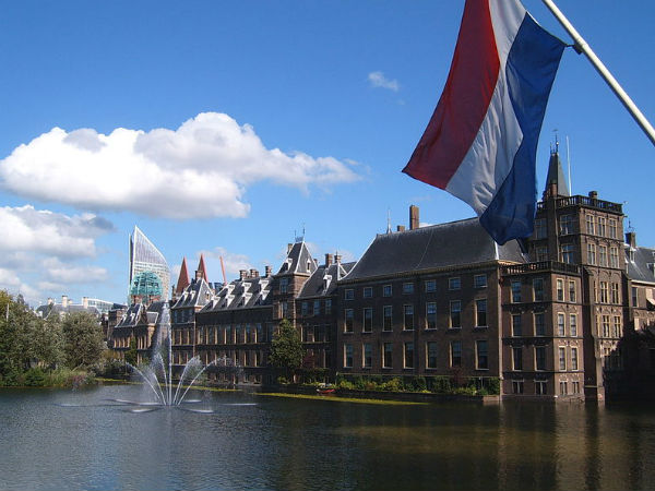 নেদারল্যান্ডস (৬) 