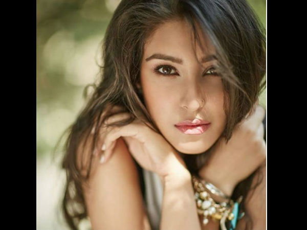 নভনীত কউর ধিলন নভনীত কউর ধিলন