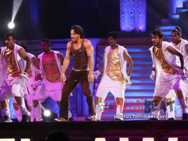 রাজকোট (৭ এপ্রিল) : গুজরাত লায়ন্স বনাম কলকাতা নাইট রাইডার্স