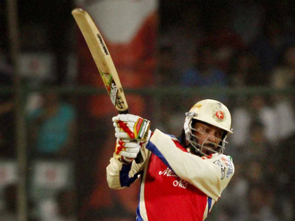 এক ইনিংসে সর্বোচ্চ ছয়