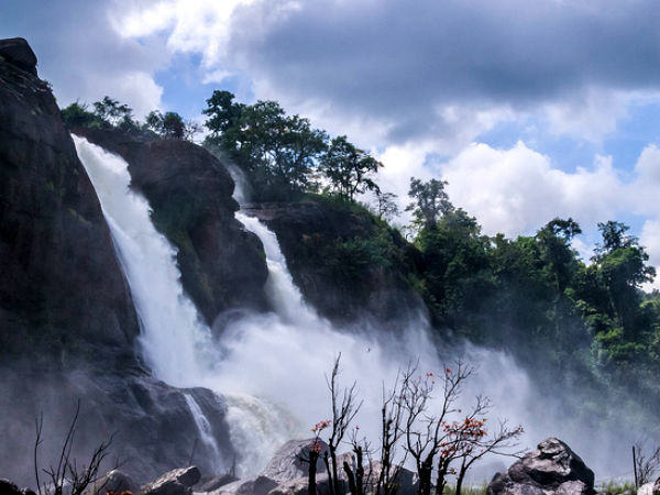আথিরাপল্লী জলপ্রপাত