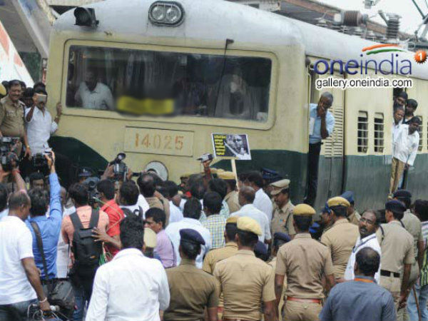 দেরিতে ট্রেন, রণক্ষেত্র নুঙ্গিতে প্রহৃত ট্রেনের চালক-গার্ড দেরিতে ট্রেন, রণক্ষেত্র নুঙ্গিতে প্রহৃত ট্রেনের চালক-গার্ড