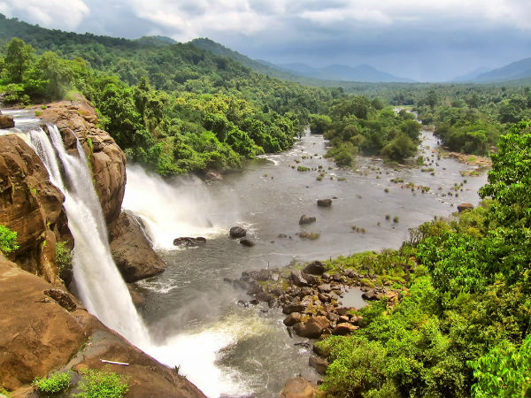 আথিরাপিল্লী ফলস, কেরল আথিরাপিল্লী ফলস, কেরল