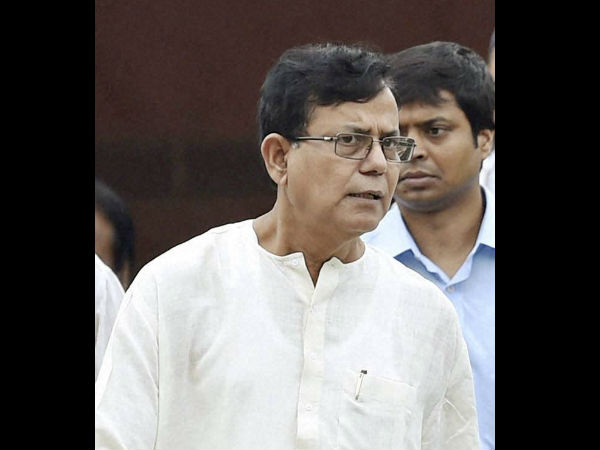 ছিঁচকে চোররা ধরা পড়ছে