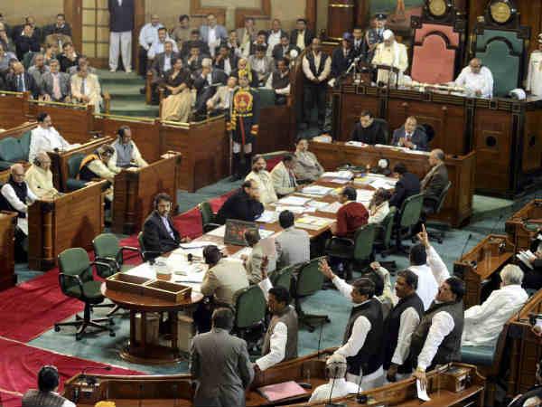 এবার জিম-সিম করে বডি-সডি বানাবেন বিধায়করা! বিধানসভার অন্দরে হাসির রোল এবার জিম-সিম করে বডি-সডি বানাবেন বিধায়করা! বিধানসভার অন্দরে হাসির রোল