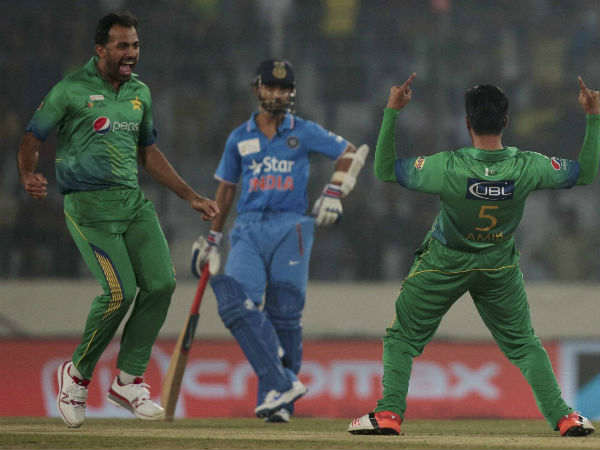 প্রথম তথ্য