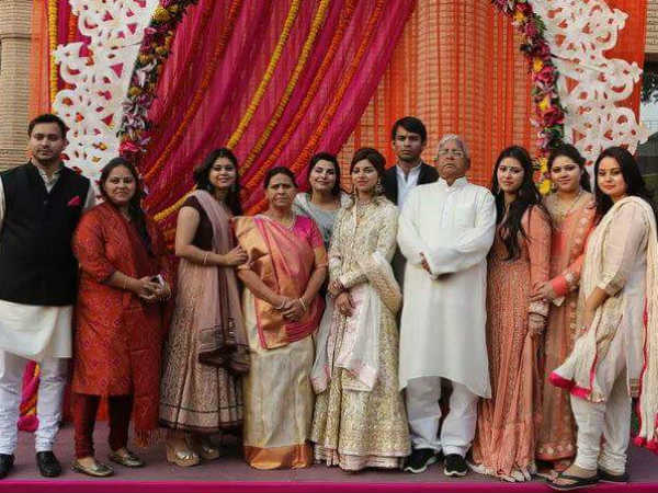 বেনামি সম্পত্তি কেলেঙ্কারিতে ফাঁসল লালুর পরিবার, যেতে হতে পারে জেল 