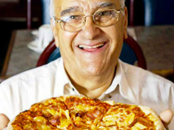 পিৎজা তো খান, কিন্তু আনারস দিয়ে পিৎজা বানিয়ে বিশ্বখ্যাত হওয়া এই মানুষটিকে চেনেন, তিনি আর নেই পিৎজা তো খান, কিন্তু আনারস দিয়ে পিৎজা বানিয়ে বিশ্বখ্যাত হওয়া এই মানুষটিকে চেনেন, তিনি আর নেই