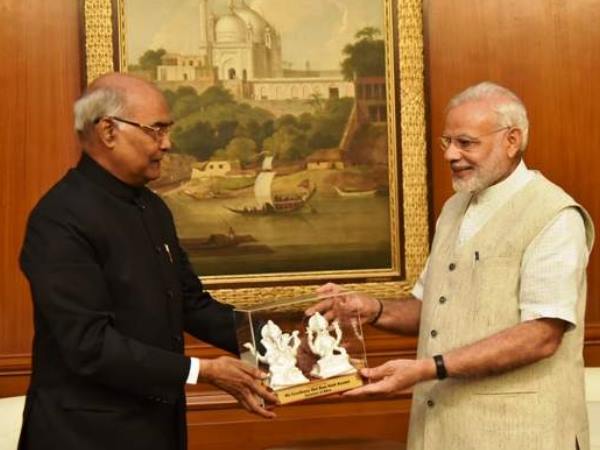 রাইসেনার রেস: রাষ্ট্রপতি পদে মনোনয়ন পেশ করলেন বিজেপি প্রার্থী রামনাথ কোবিন্দ রাইসেনার রেস: রাষ্ট্রপতি পদে মনোনয়ন পেশ করলেন বিজেপি প্রার্থী রামনাথ কোবিন্দ