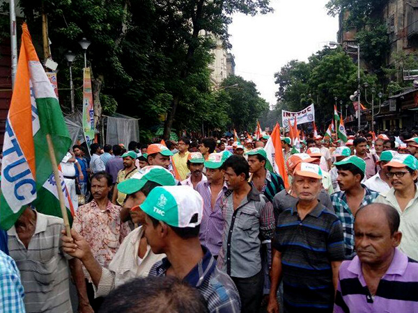 বিজেপি ভারত ছাড়ো, ধর্মতলায় ২১ জুলাইয়ের সভা মঞ্চ থেকে ডাক 