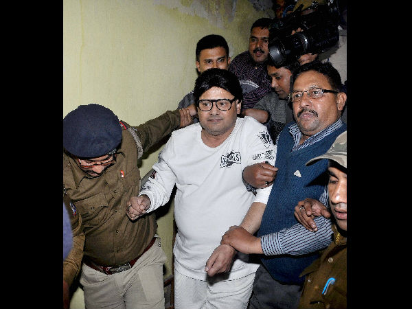 রাষ্ট্রপতি নির্বাচনে উপেক্ষিত তাপস-কুণালরা রাষ্ট্রপতি নির্বাচনে উপেক্ষিত তাপস-কুণালরা